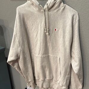 Champion Cream Sweatshirt with Ribbed Cuffs